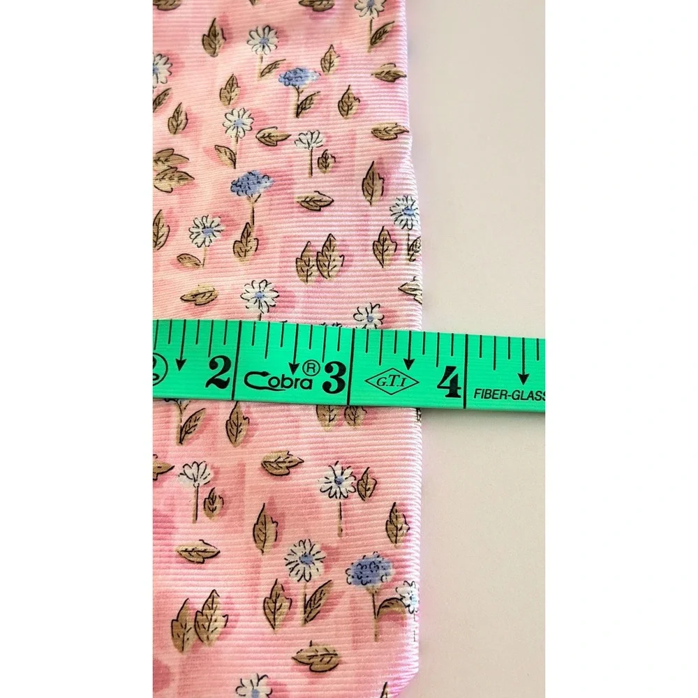 Jos A Bank Necktie Pink Floral Silk Made in Italy Spring Formal Wedding Tie